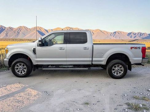 Certified 2017 Ford F350 XLT AWD/4WD image 3