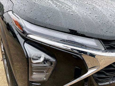 Used 2024 Chevrolet Trax LT image 33