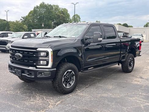 Used 2024 Ford F250 Lariat w/ Tremor Off-Road Package AWD/4WD image 3