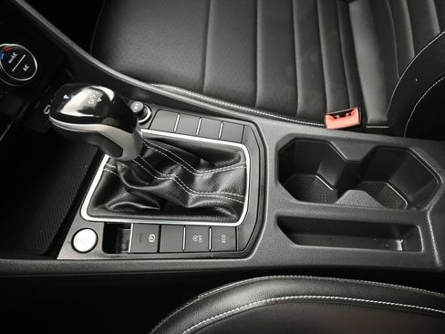 Used 2024 Volkswagen Jetta SE FWD image 24