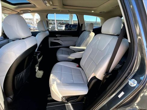 Used 2020 Kia Telluride SX w/ Towing Package image 18