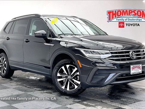 Used 2022 Volkswagen Tiguan S image 1