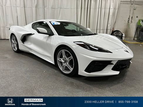 Used 2021 Chevrolet Corvette Stingray Coupe w/ 1LT RWD image 1