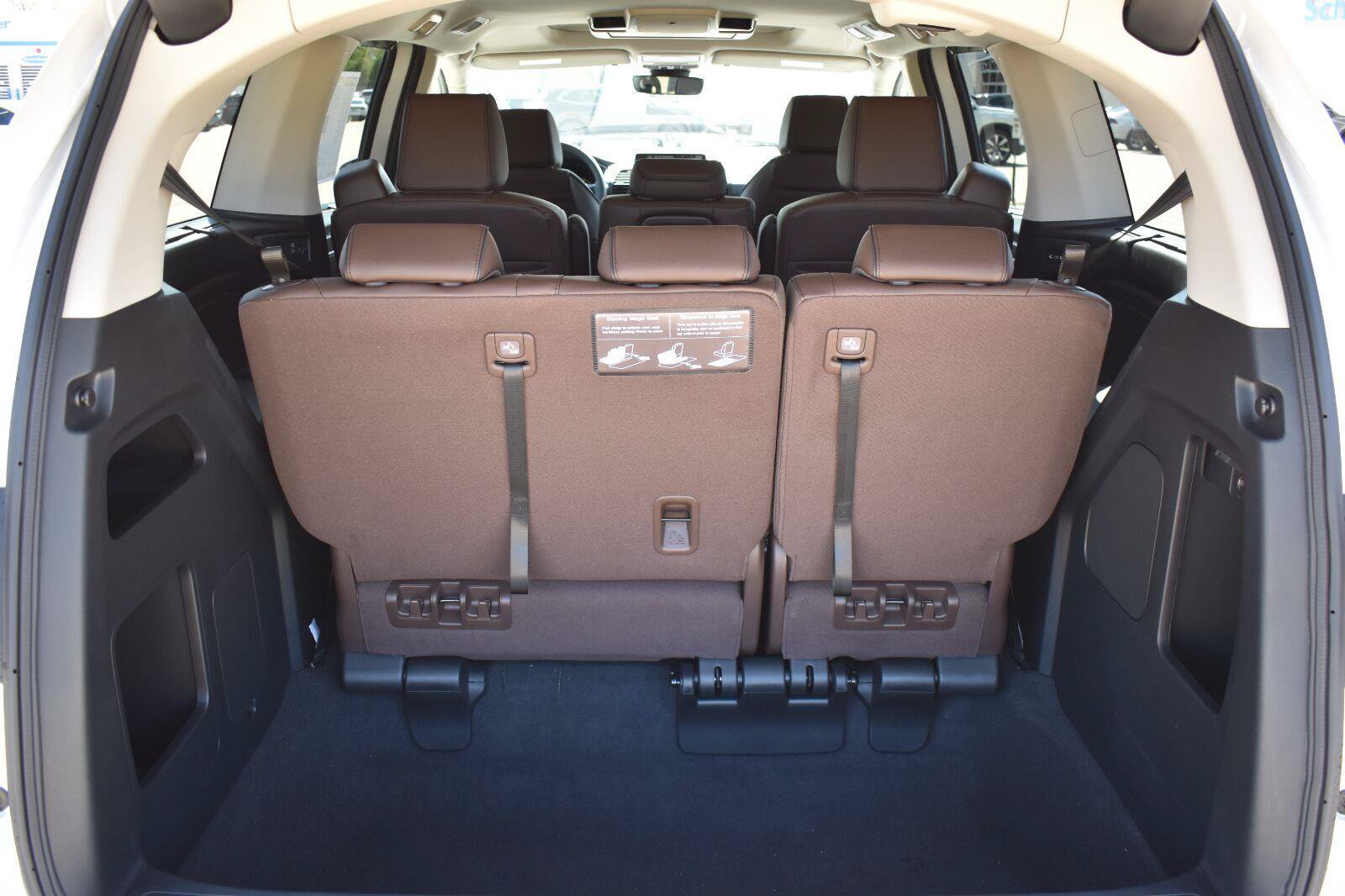 New 2026 Honda Odyssey Touring image 19