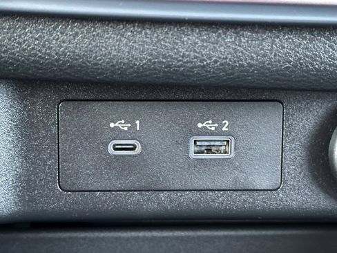 Certified 2023 Nissan Rogue SV image 37