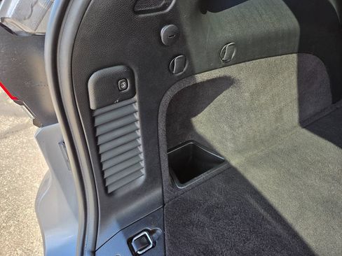 Used 2018 Jeep Grand Cherokee Altitude RWD image 15