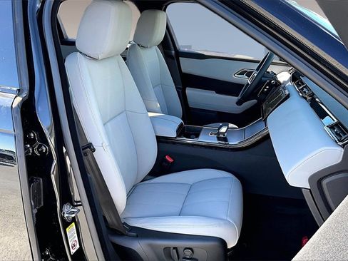 New 2026 Land Rover Range Rover Velar Dynamic SE image 11
