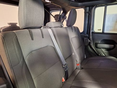 Used 2023 Jeep Wrangler Unlimited w/ Cold Weather Group AWD/4WD image 28