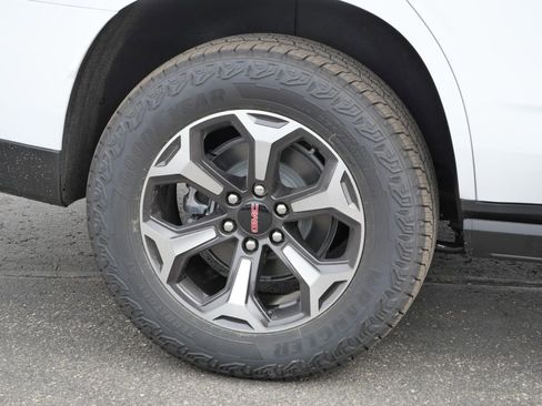 New 2026 GMC Yukon AT4 Ultimate AWD/4WD image 19