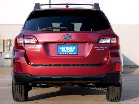 Used 2017 Subaru Outback 2.5i Premium image 17