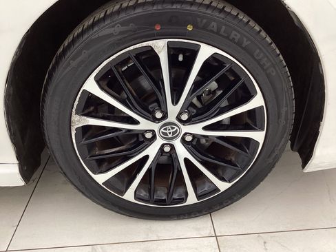 Used 2020 Toyota Camry SE image 45