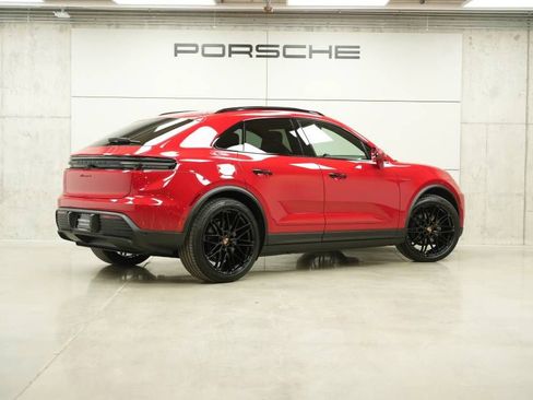 New 2026 Porsche Macan 4 Electric AWD/4WD image 7