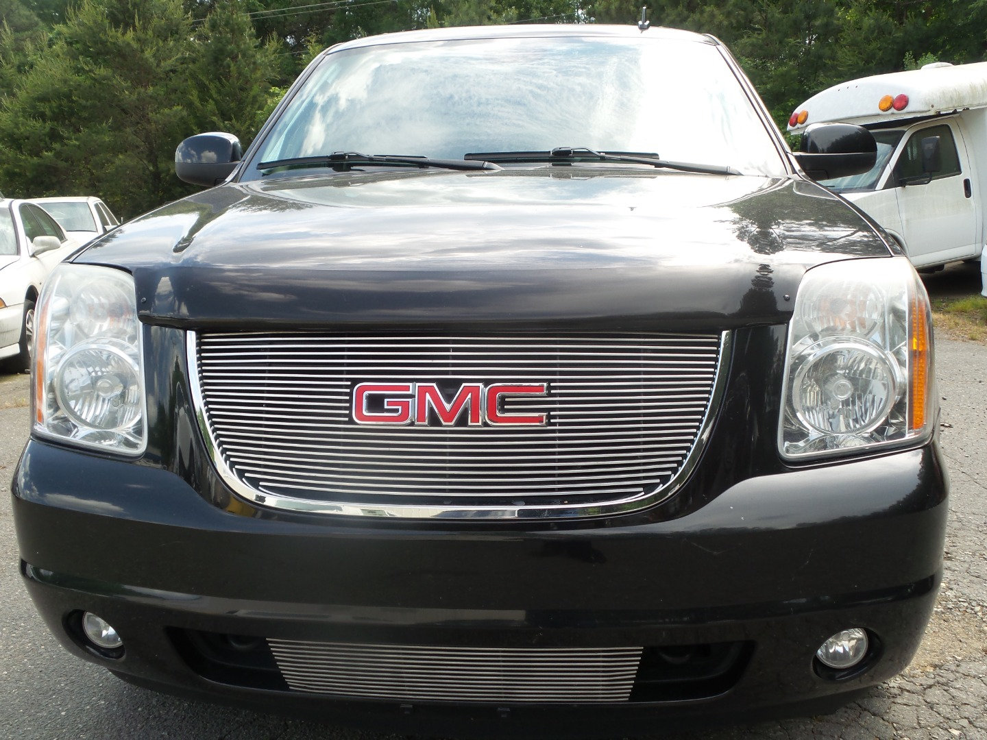 Used 2012 GMC Yukon SLT w/ SLT-2 Equipment Package AWD/4WD image 36