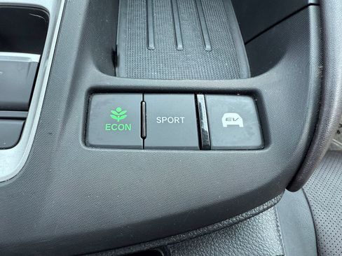 Used 2019 Honda Insight Touring image 24