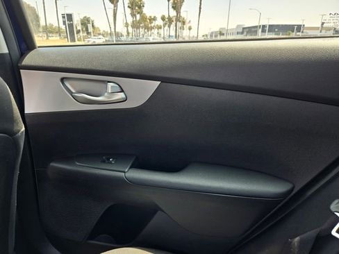 Used 2023 Kia Forte LXS FWD image 11