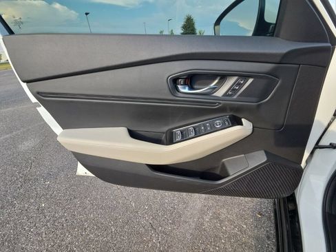 Used 2025 Honda Accord Touring image 27
