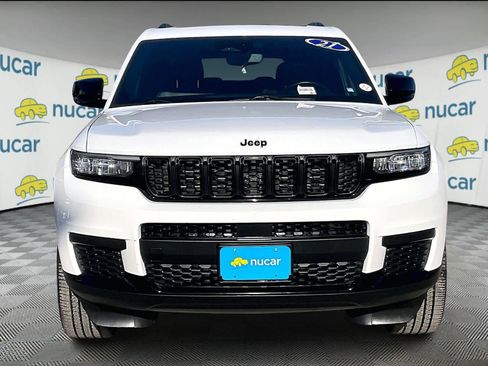 Used 2021 Jeep Grand Cherokee L Laredo image 2