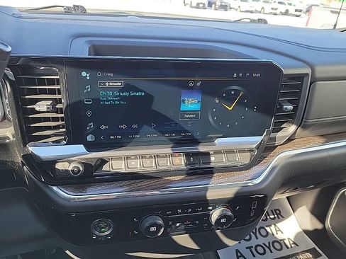 Used 2023 Chevrolet Silverado 1500 LT image 19