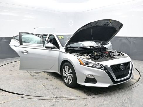 Used 2021 Nissan Altima 2.5 S image 25