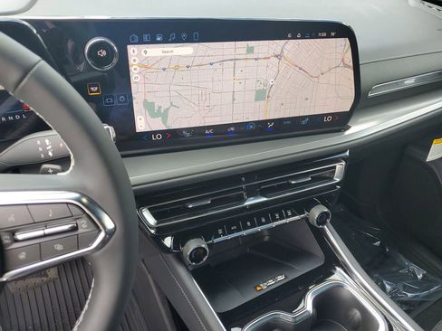 New 2026 Chevrolet Traverse LT w/ Driver Confidence Package image 24