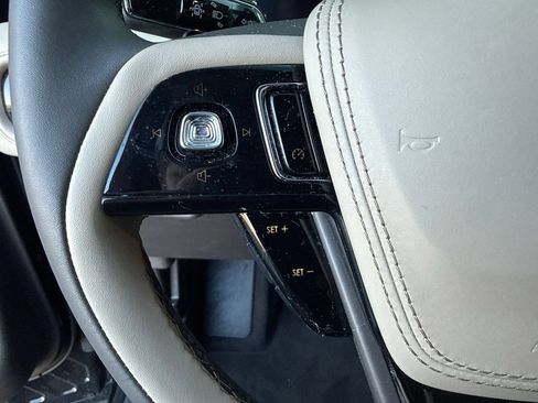 Certified 2024 Lincoln Aviator AWD w/ Premium Package image 25