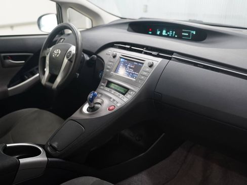 Used 2014 Toyota Prius Three w/ Solar Roof Package FWD image 16