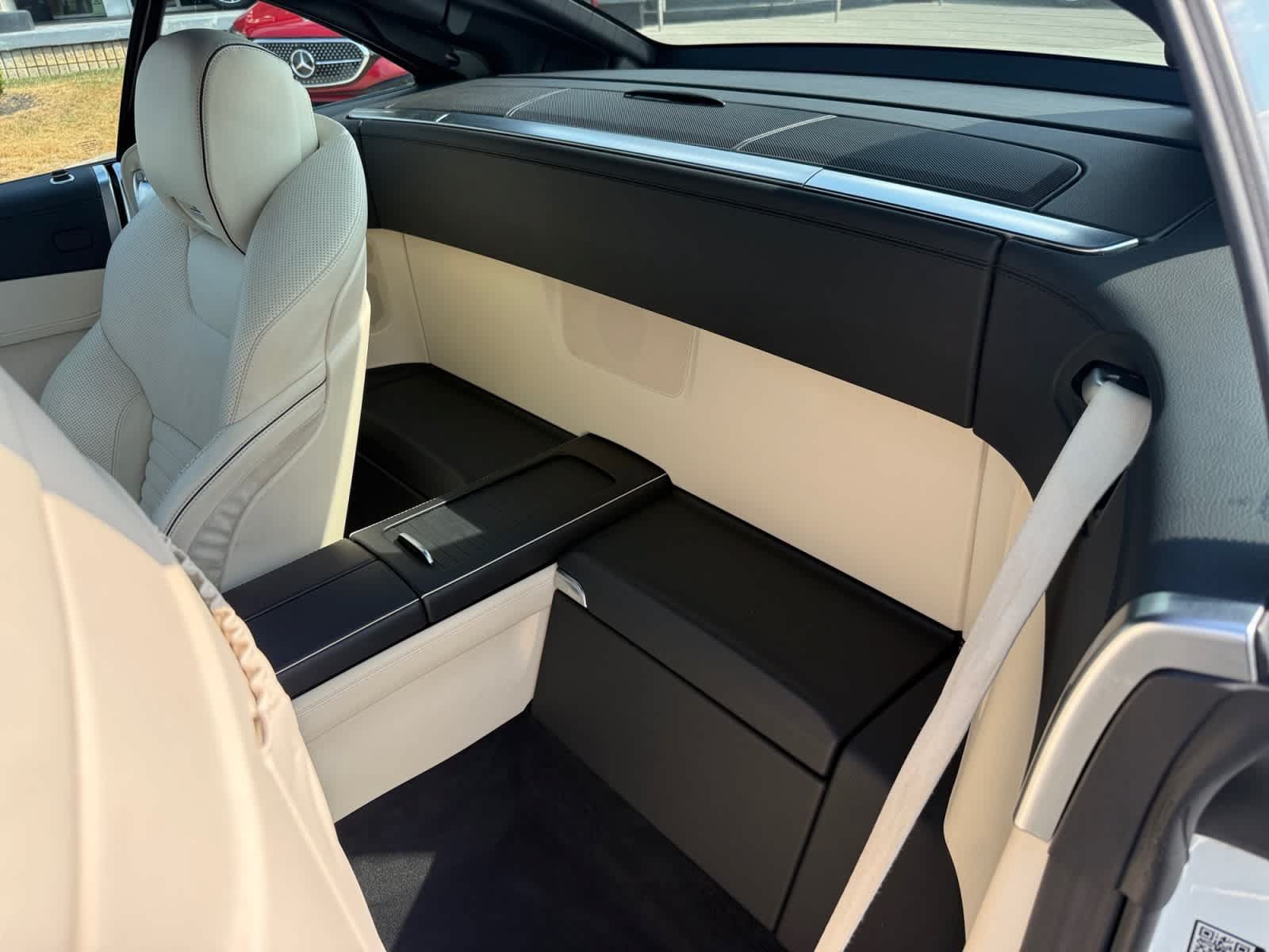 Used 2015 Mercedes-Benz SL 550 image 11