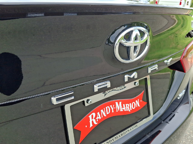 Used 2024 Toyota Camry SE w/ Convenience Package FWD image 30