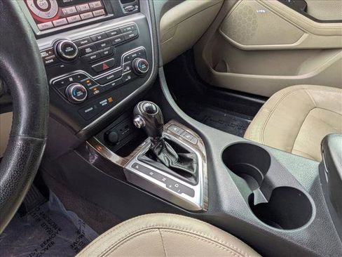 Used 2011 Kia Optima EX w/ Premium Pkg image 16