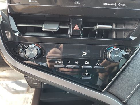 Used 2023 Toyota Camry XSE w/ Navigation Package image 17