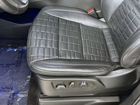 Used 2022 Cadillac Escalade ESV Sport Platinum RWD image 21