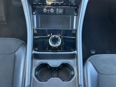 Used 2024 Jeep Grand Cherokee L Laredo image 51