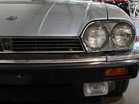 Used 1990 Jaguar XJS V12 Convertible RWD image 37