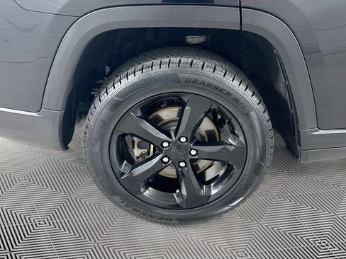 Certified 2024 Jeep Grand Cherokee L Altitude AWD/4WD image 27