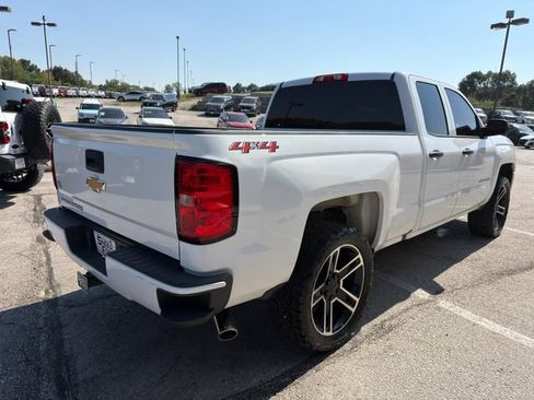 Used 2018 Chevrolet Silverado 1500 Custom w/ Custom Value Package AWD/4WD image 7