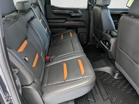 Used 2024 GMC Sierra 1500 AT4 w/ Technology Package image 18