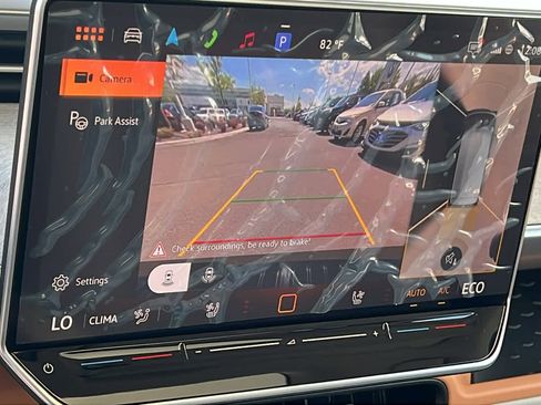 New 2025 Volkswagen ID. Buzz 1st Edition image 16