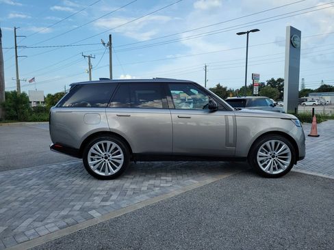 New 2026 Land Rover Range Rover SE AWD/4WD image 6