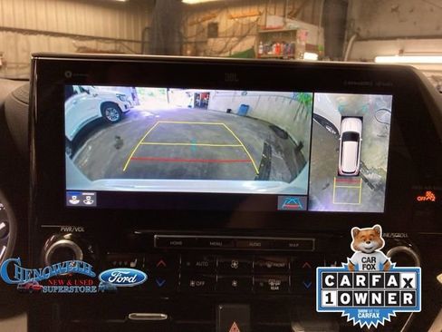 Used 2021 Toyota Highlander Limited image 20