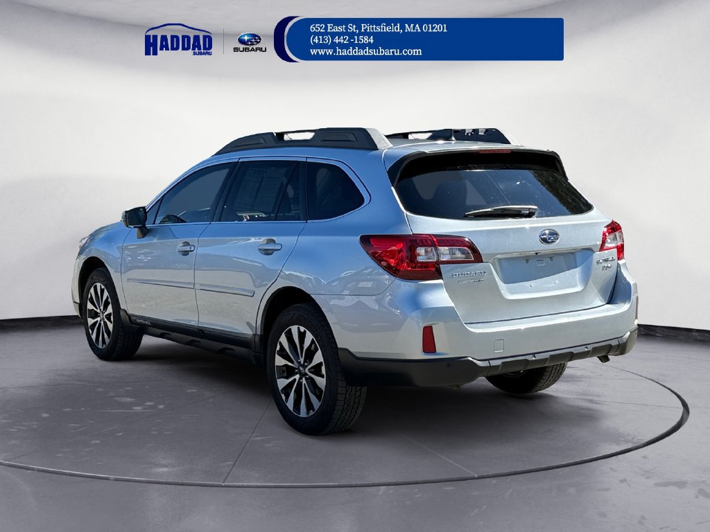 Used 2017 Subaru Outback 3.6R Limited AWD/4WD image 3