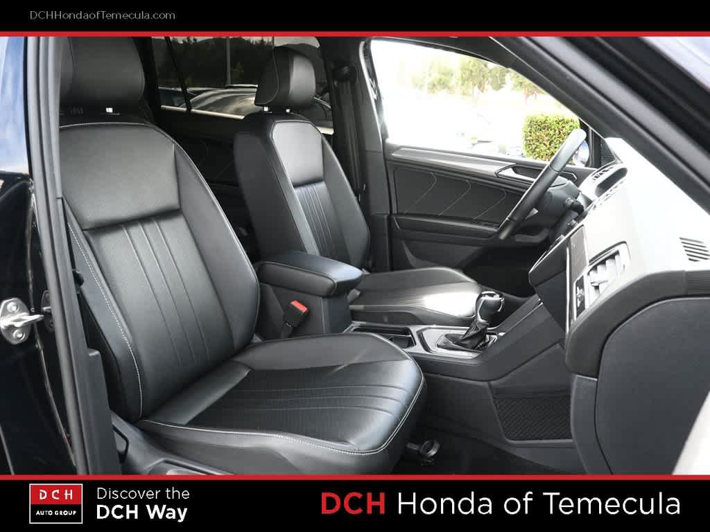 Used 2024 Volkswagen Tiguan SE R-Line FWD image 21