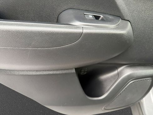 Certified 2022 Hyundai Venue SEL image 30