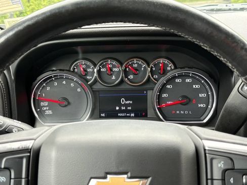 Used 2019 Chevrolet Silverado 1500 LTZ AWD/4WD image 43