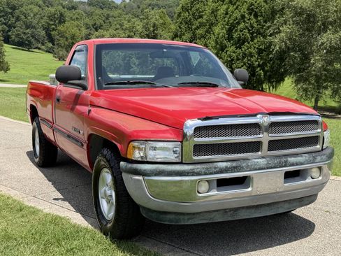 Used 1999 Dodge Ram 1500 Truck 2WD Regular Cab image 5