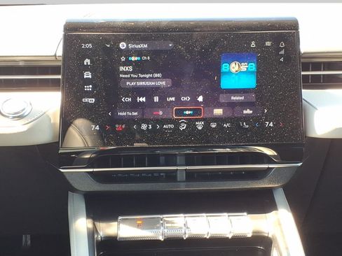 Used 2024 Lincoln Nautilus Reserve image 12