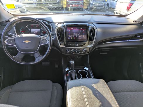 Used 2020 Chevrolet Traverse LT image 15