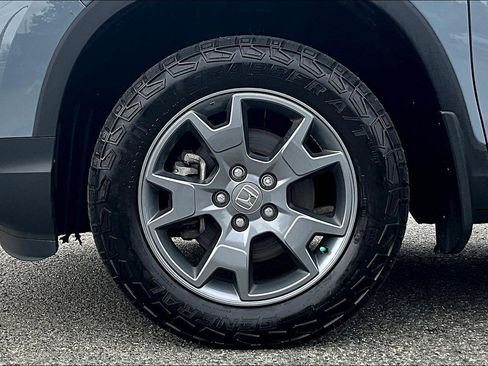 Used 2025 Honda Passport TrailSport image 8