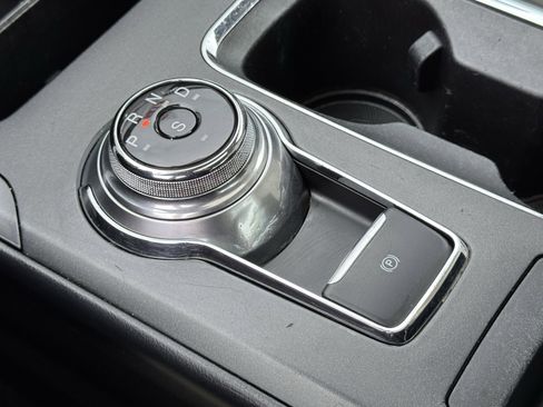 Used 2017 Ford Fusion Titanium image 32