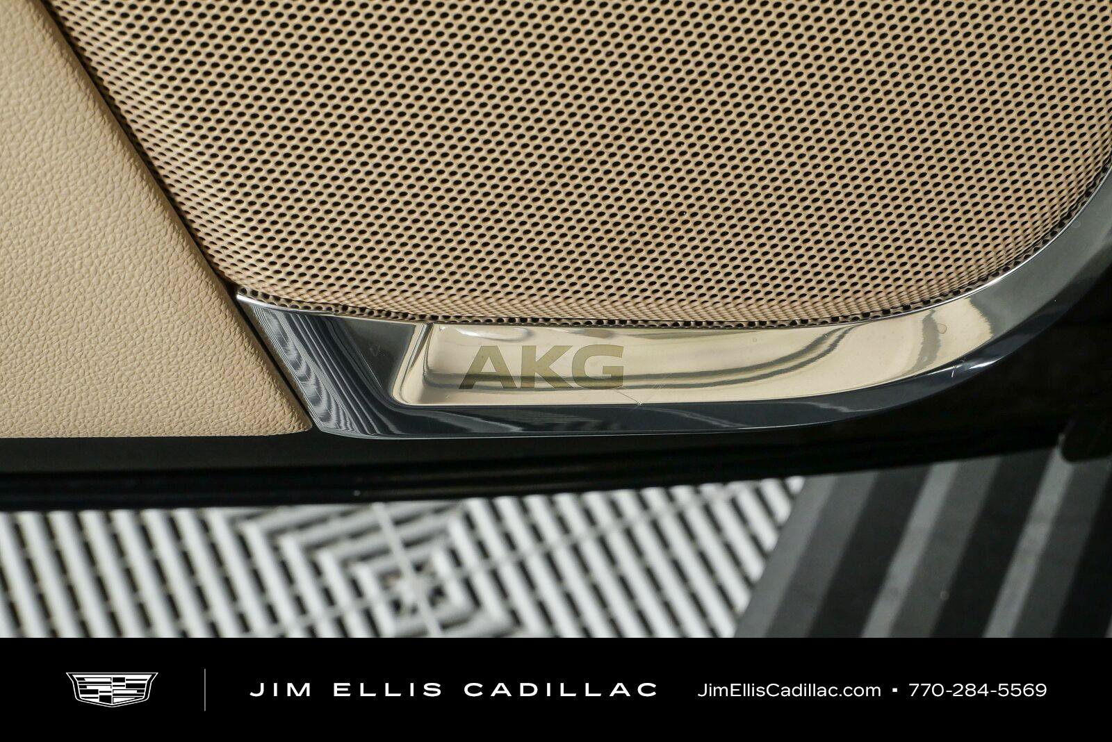 Used 2023 Cadillac Escalade Premium Luxury w/ Performance Package RWD image 7