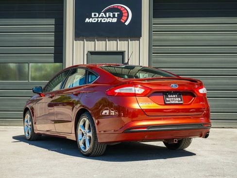 Used 2014 Ford Fusion SE FWD image 5